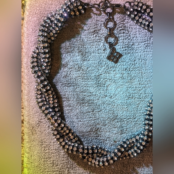 BCBG necklace - Picture 2 of 2